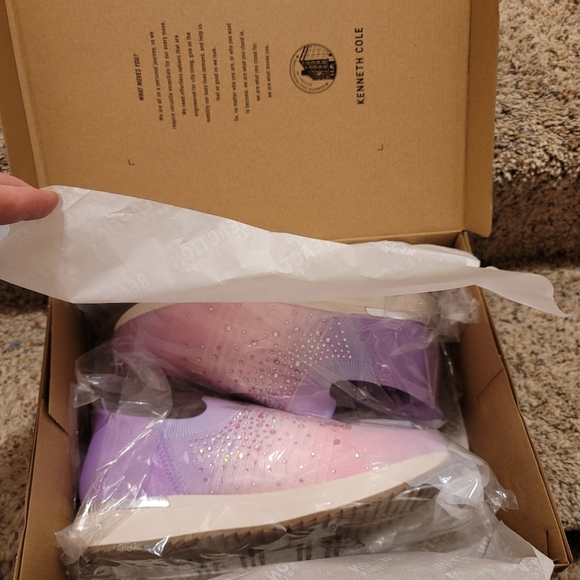 Kenneth Cole Reaction Cameron Jewel EZ-ON Slip-On Sneaker  - Picture 6 of 9